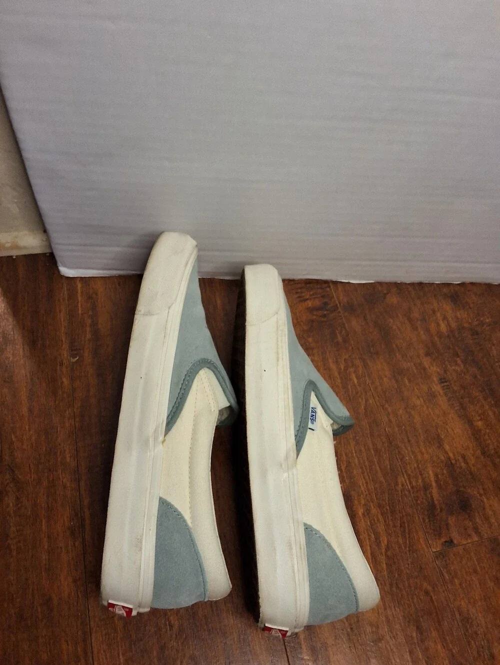 Vans very good